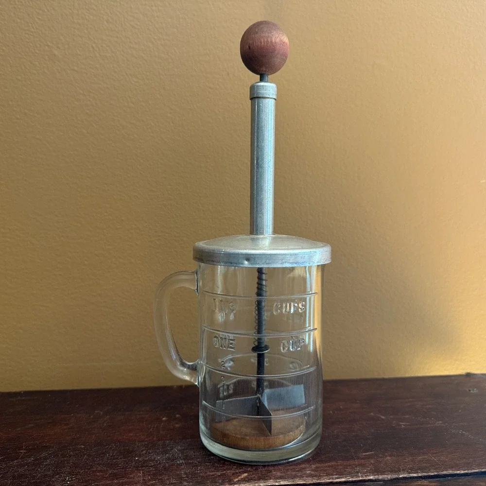 Vintage PAMCO‎ Manual Nut Chopper & Measuring Cup Glass Metal Food Chopper